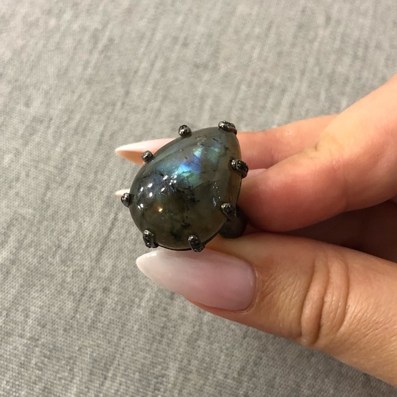 SEMI-PRECIOUS TEAR DROP STONE STATEMENT RING - Picture 1 of 2